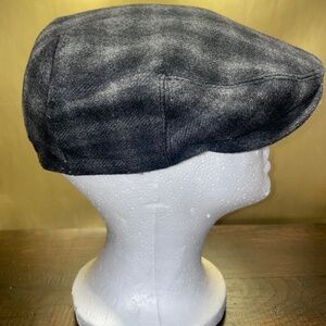 Shandon Headwear Ireland Irish 100% Wool Plaid Tweed Newsboy Cabbie Cap Sz S